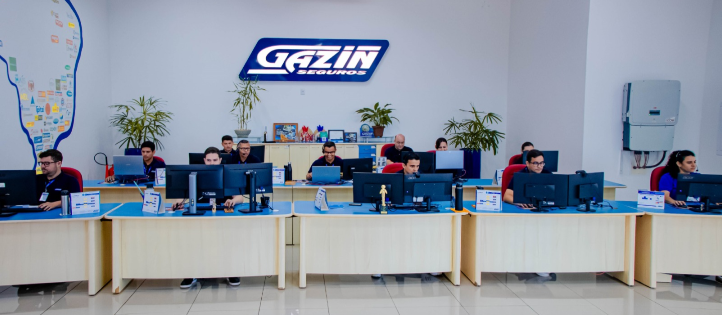 Colaboradores da Gazin Seguros